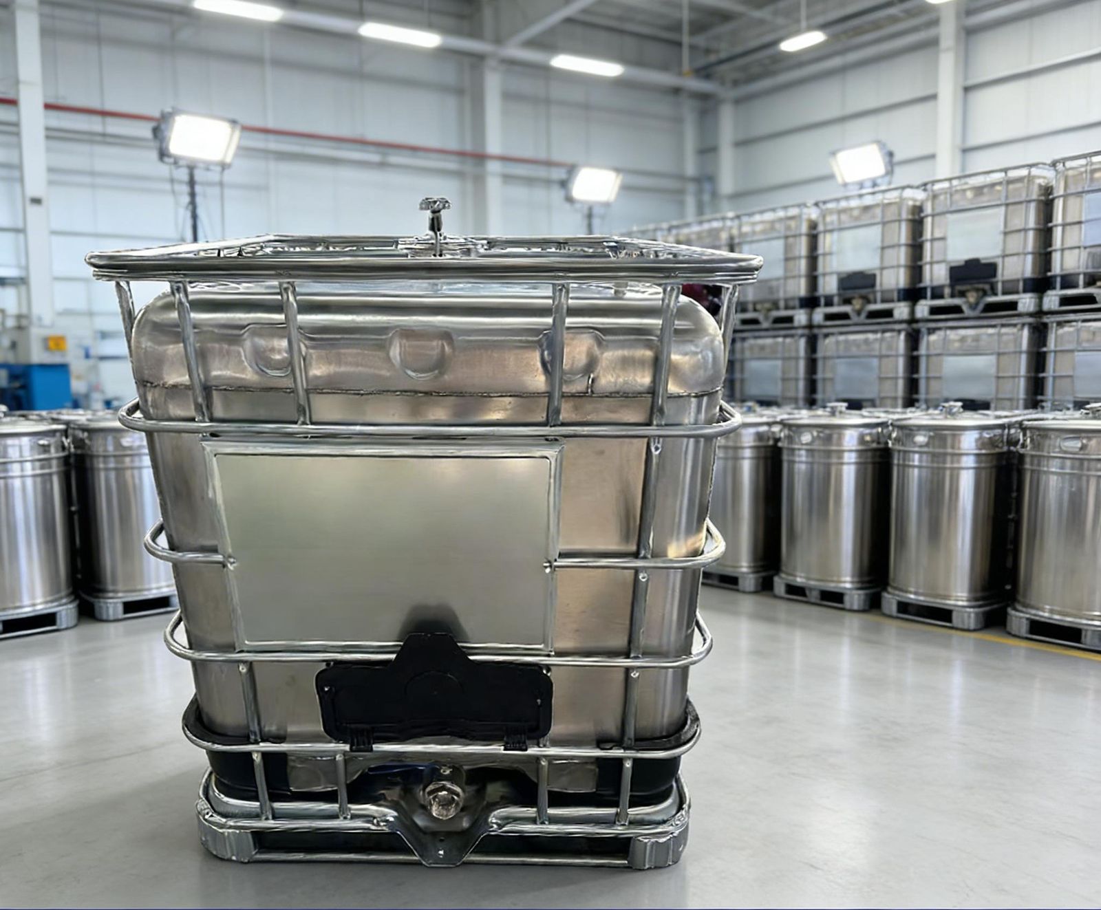 Saansteel IBC containers