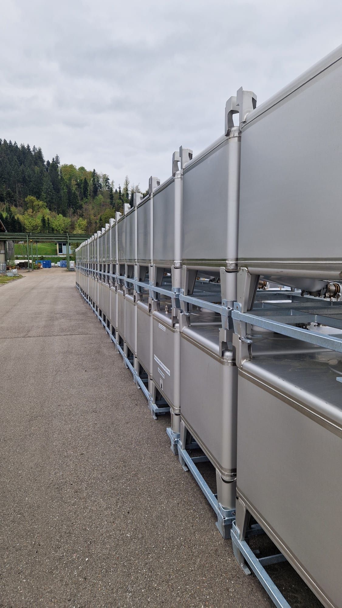 Saansteel finished tanks